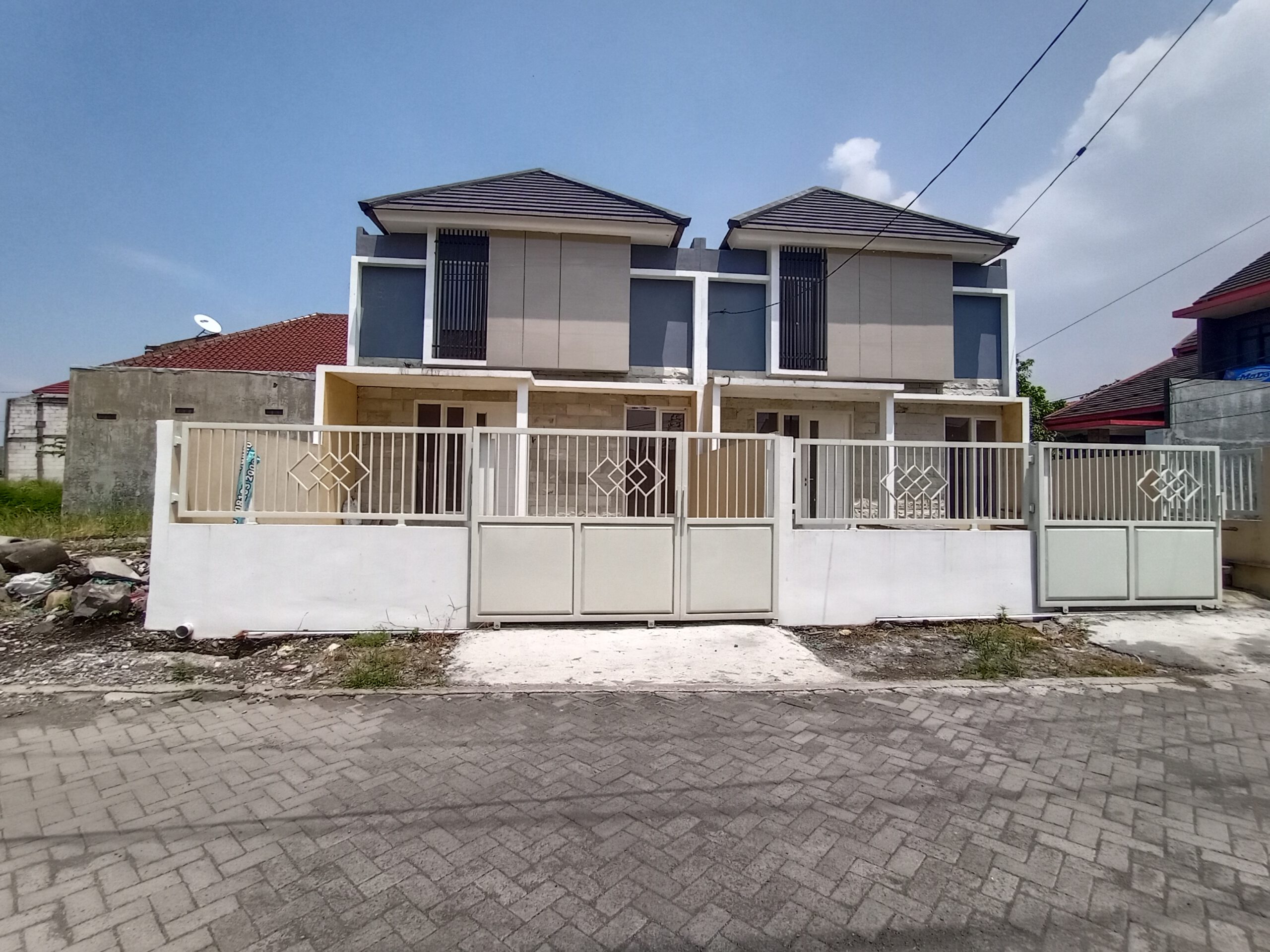 Dijual Rumah Dekat Alun-Alun Sidoarjo Siap Huni